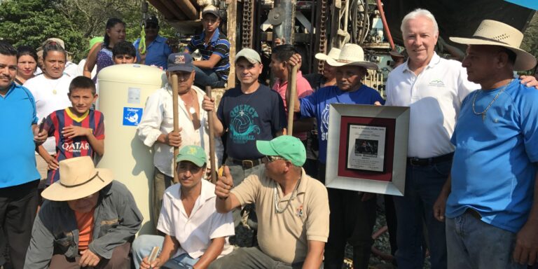 Community of Esperanza honors the memory of Steve Mountford
